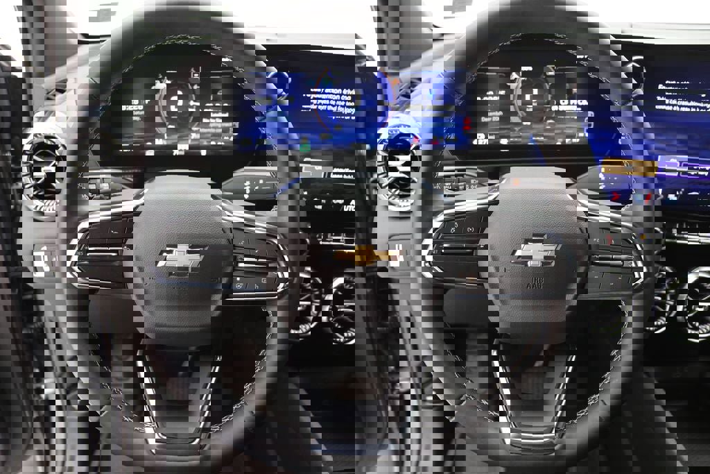 Used 2024 Chevrolet Blazer EV LT image 17