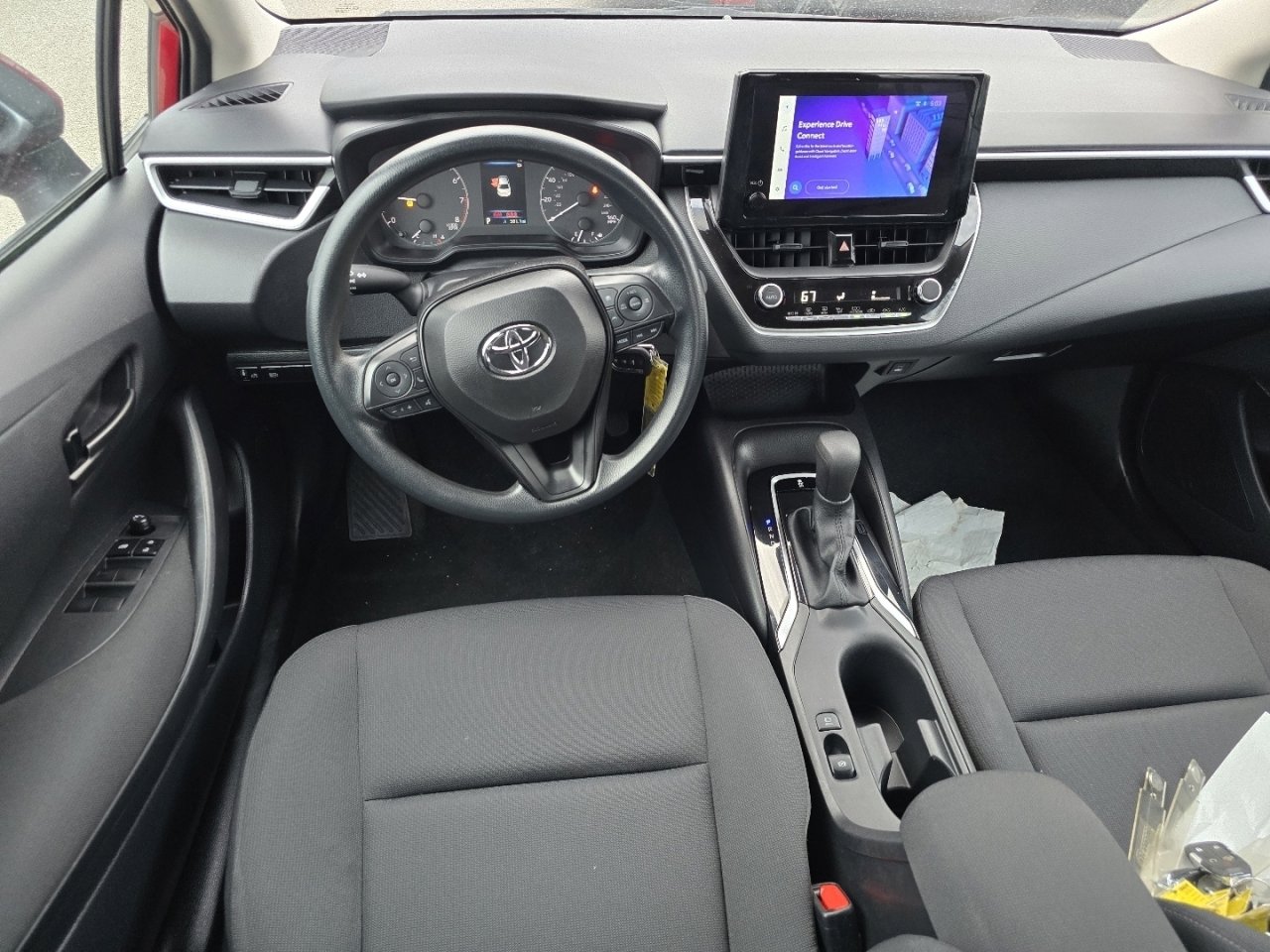 Used 2025 Toyota Corolla LE image 12