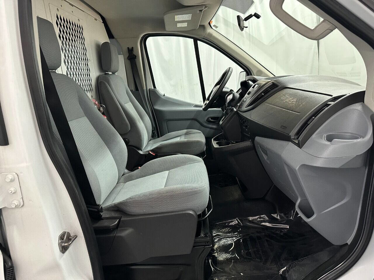 Used 2015 Ford Transit 250 130 Low Roof w/ Exterior Upgrade Package image 16