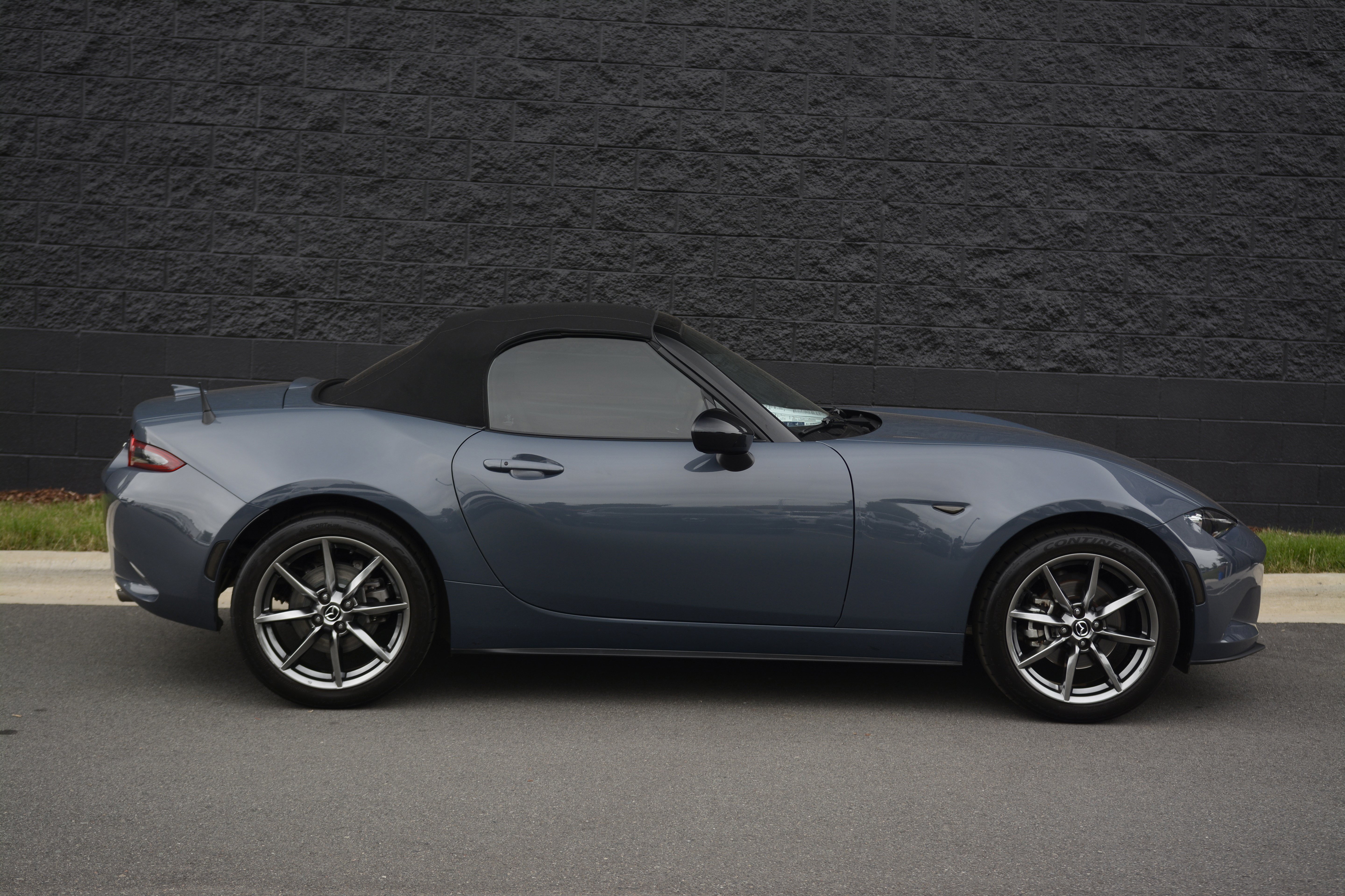 Certified 2021 MAZDA MX-5 Miata Grand Touring RWD image 9