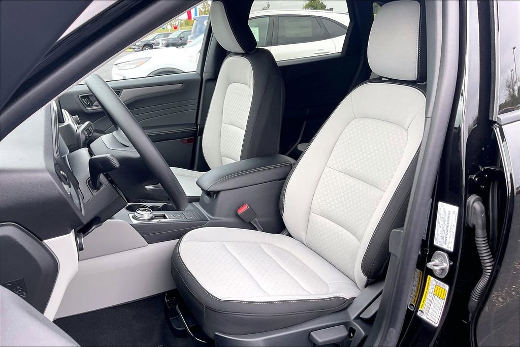 New 2026 Ford Escape Active image 9
