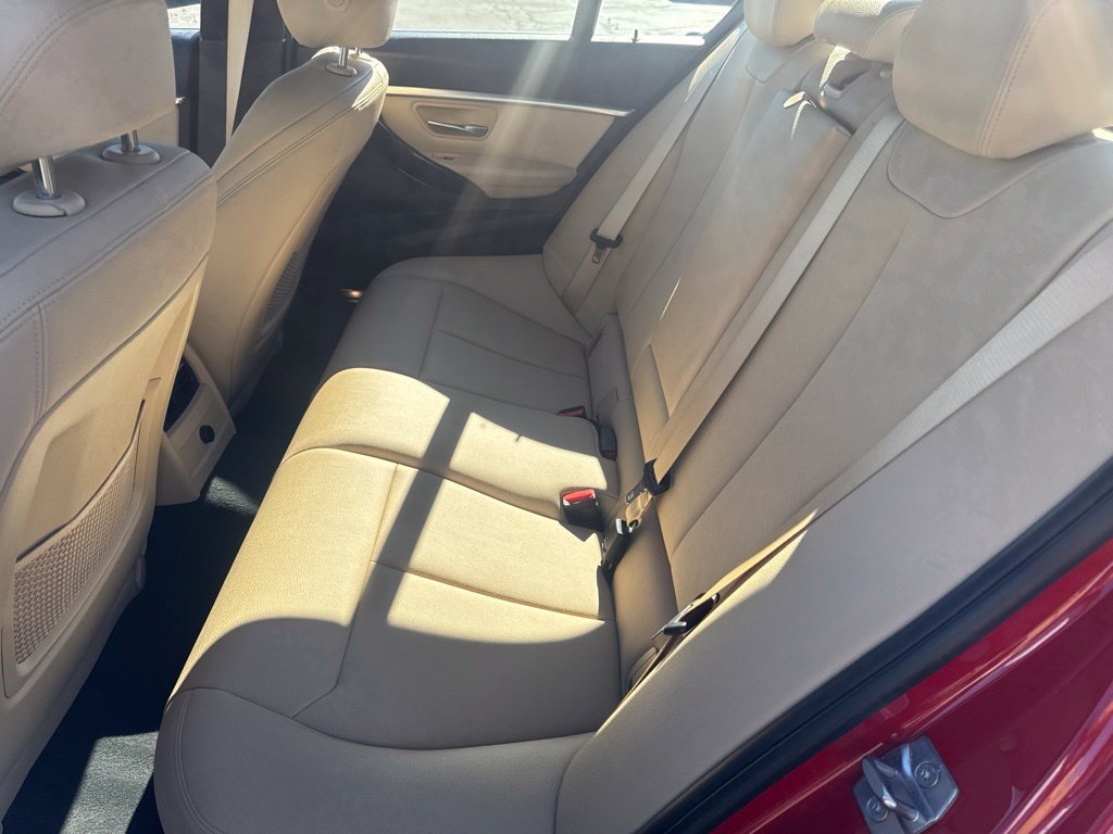 Used 2018 BMW 330i xDrive Sedan AWD/4WD image 34