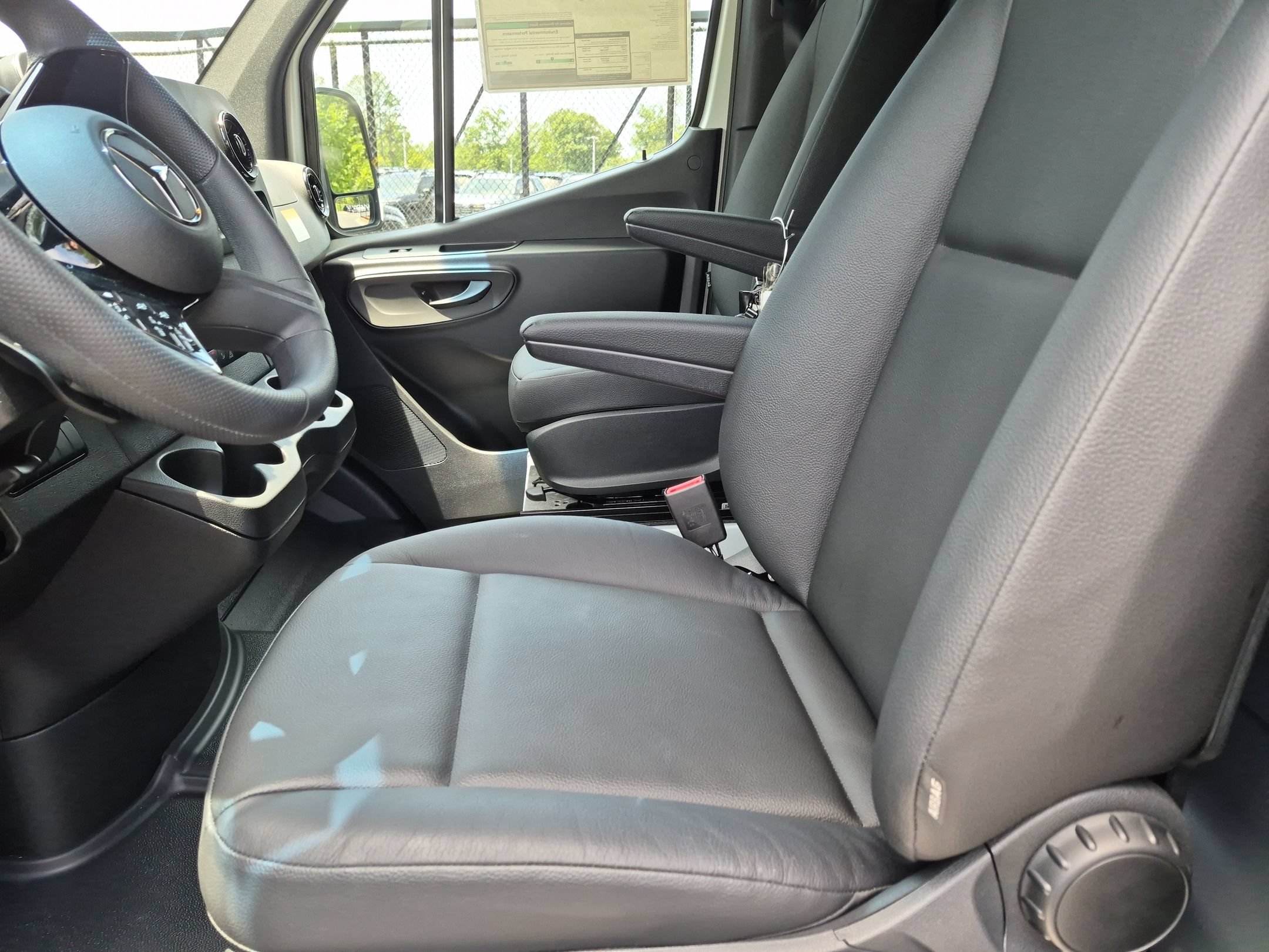 New 2025 Mercedes-Benz Sprinter 2500 image 16