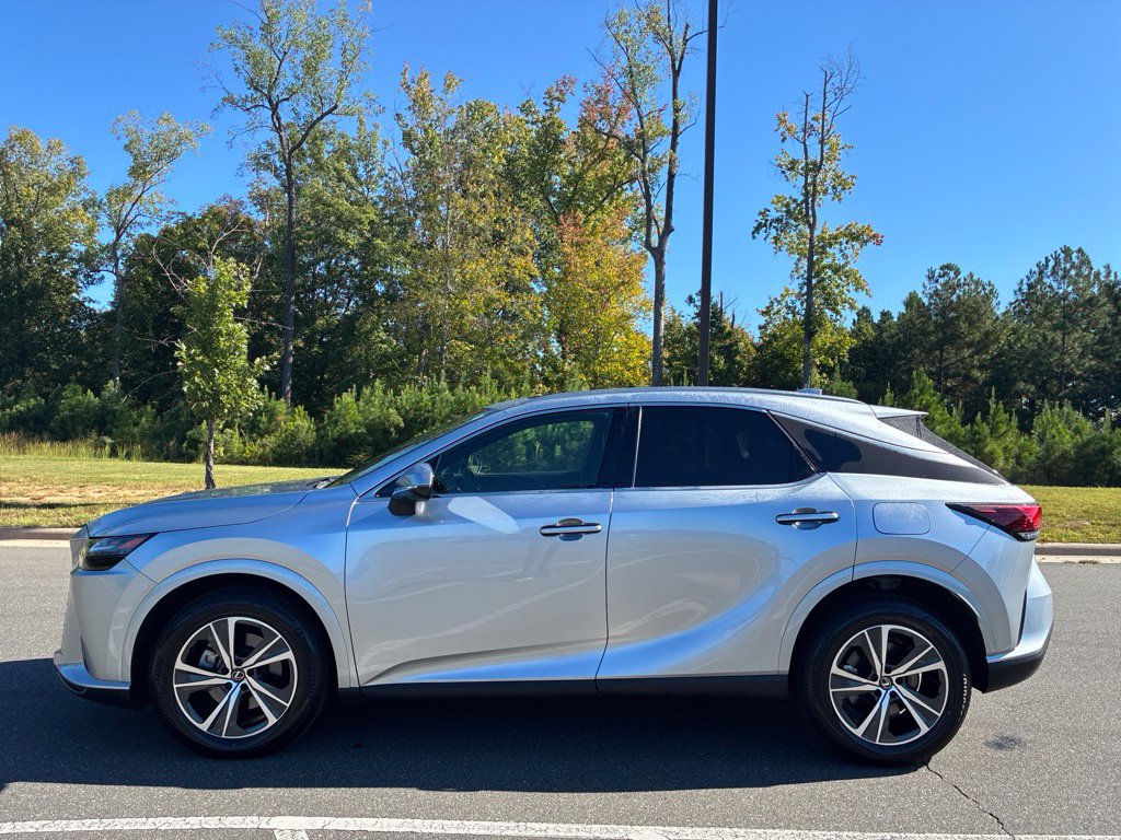 Certified 2025 Lexus RX 350 Premium w/ Convenience Package FWD image 4