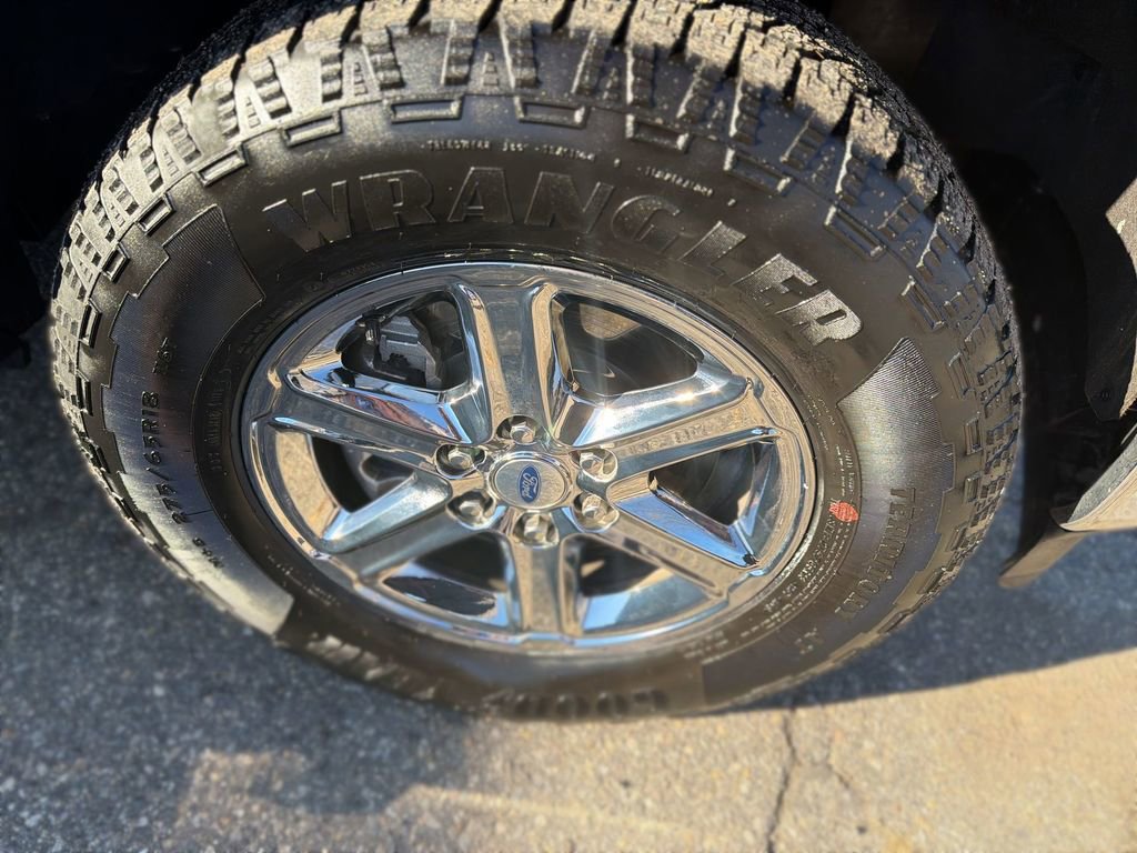 Used 2025 Ford F150 XLT w/ Equipment Group 301A Standard image 2