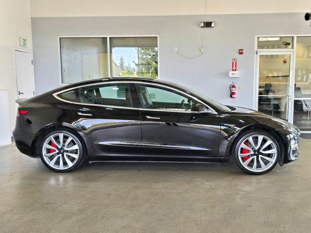 Used 2018 Tesla Model 3 Performance AWD/4WD image 4