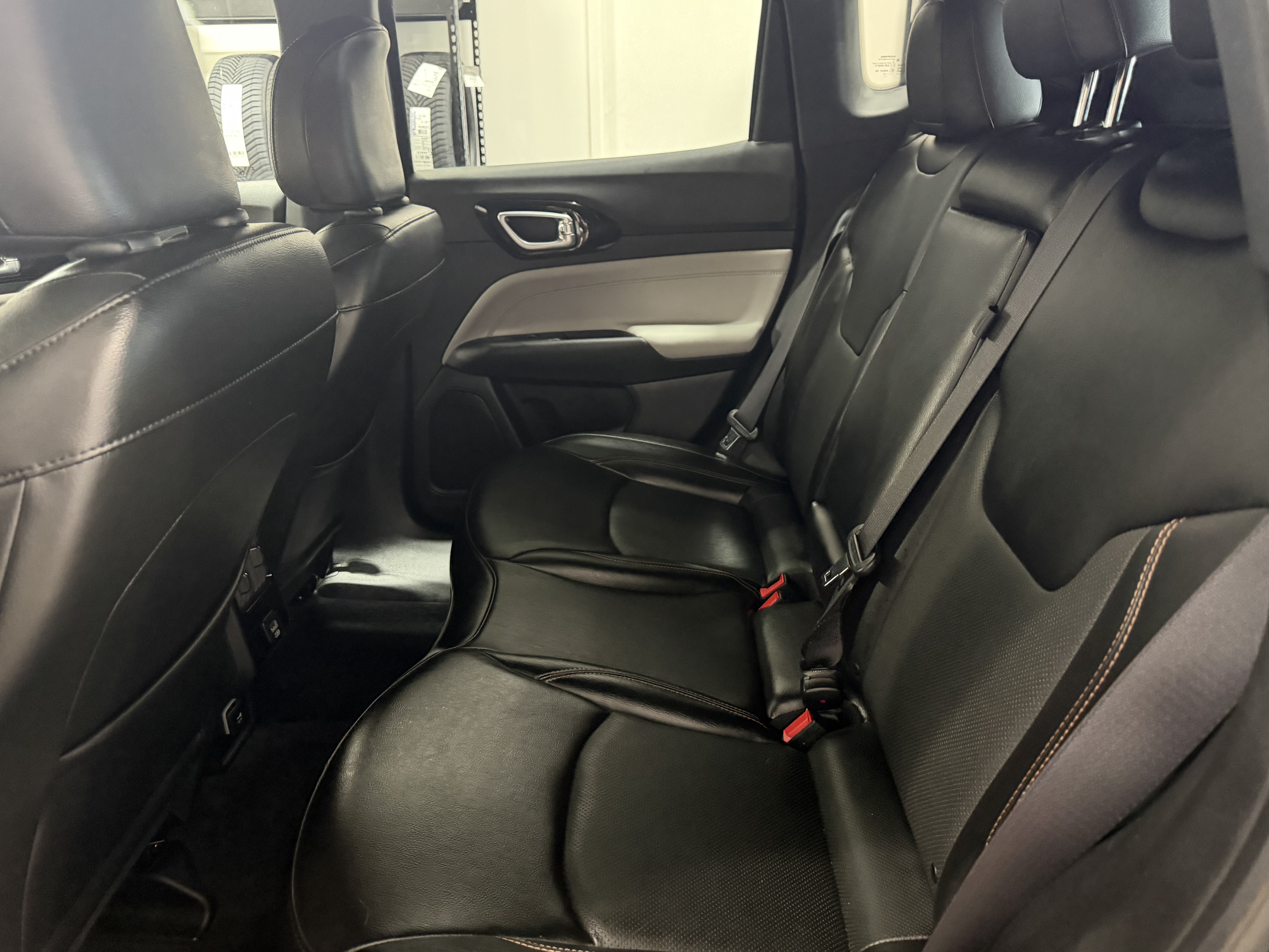 Used 2023 Jeep Compass Limited AWD/4WD image 23