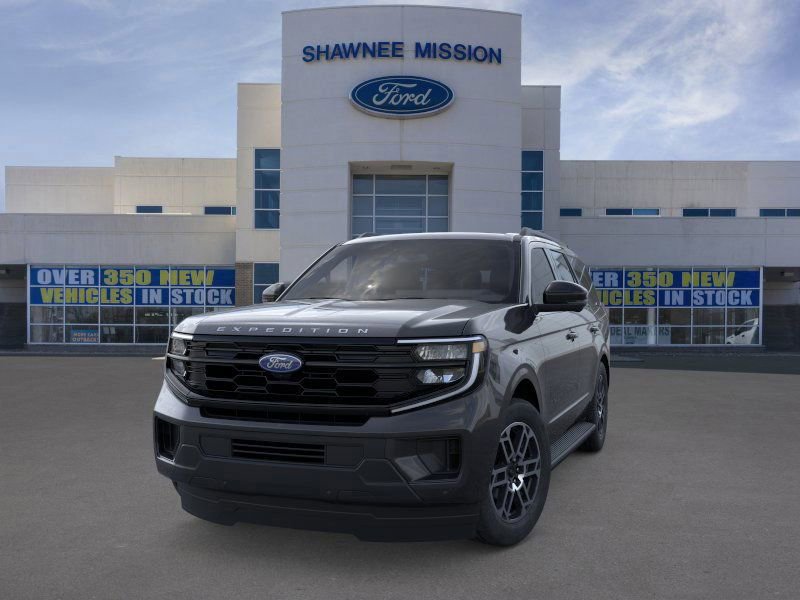 New 2025 Ford Expedition Active image 2