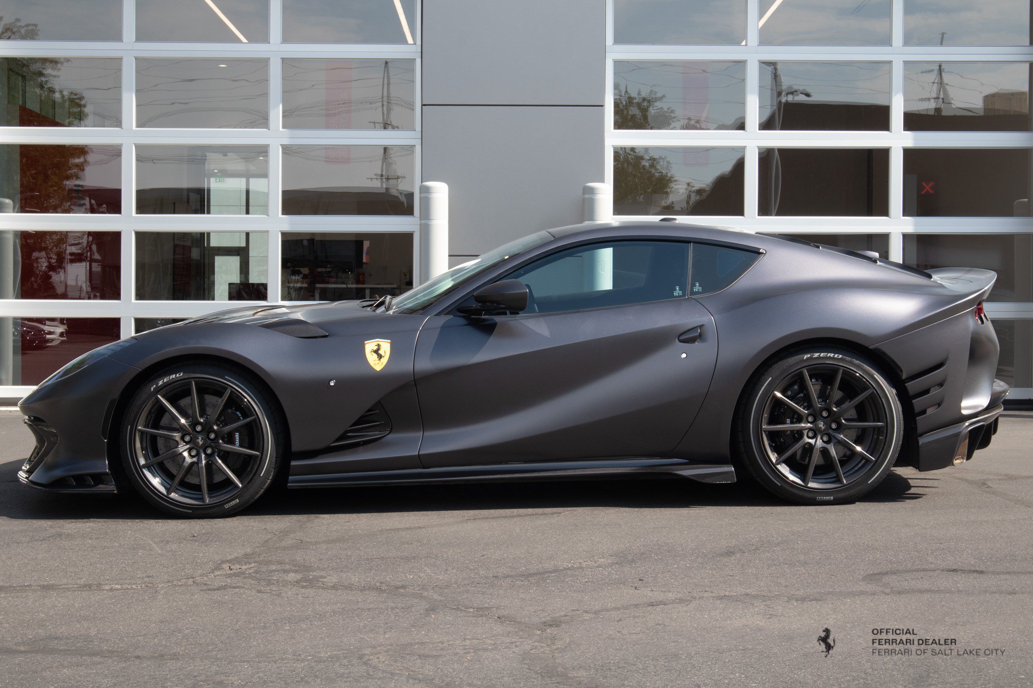 Used 2023 Ferrari 812 Competizione RWD image 3
