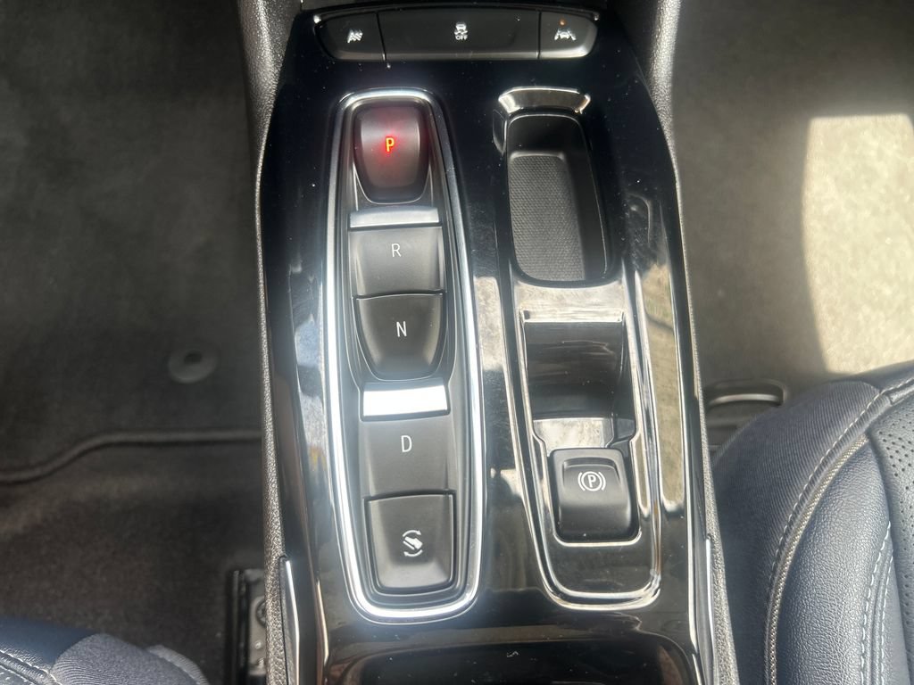 Used 2023 Chevrolet Bolt EUV Premier w/ Sun & Sound Package FWD image 26