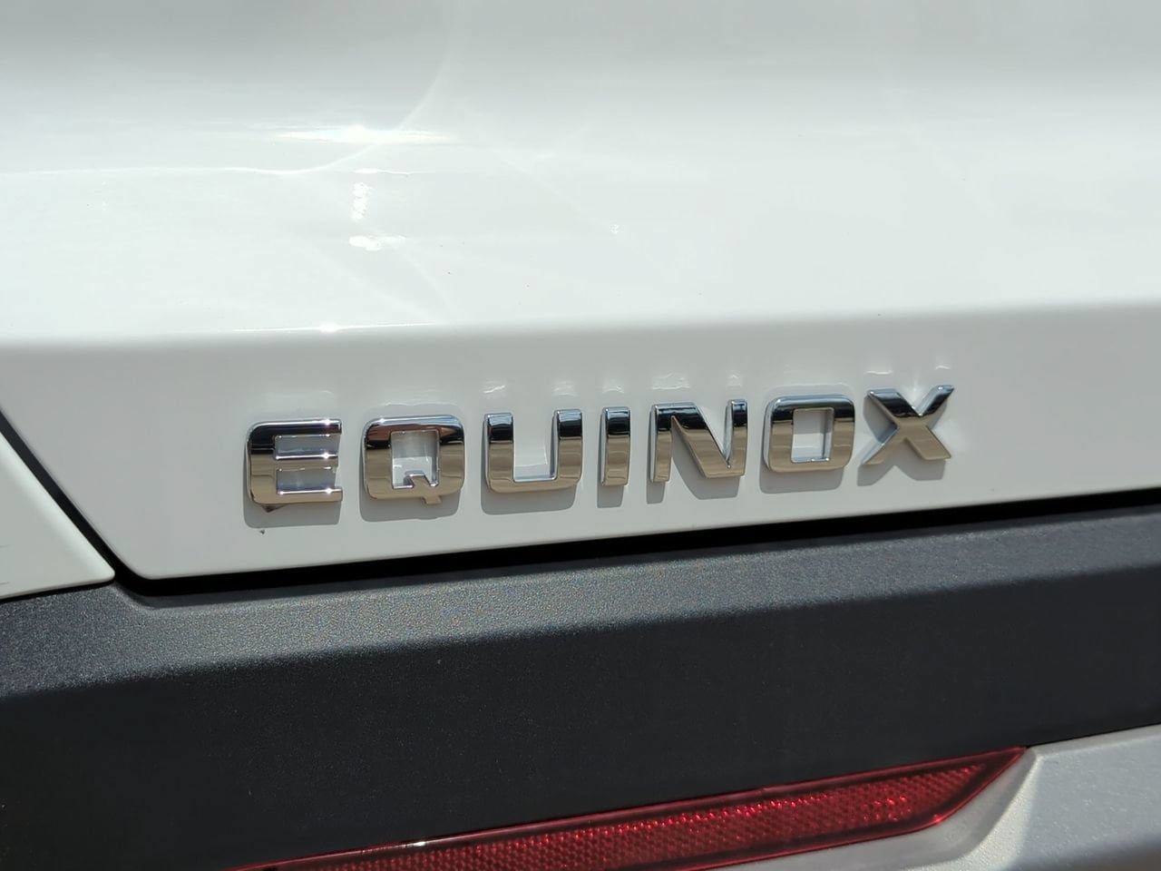 New 2027 Chevrolet Equinox LT w/ Safety and Technology Package FWD image 5