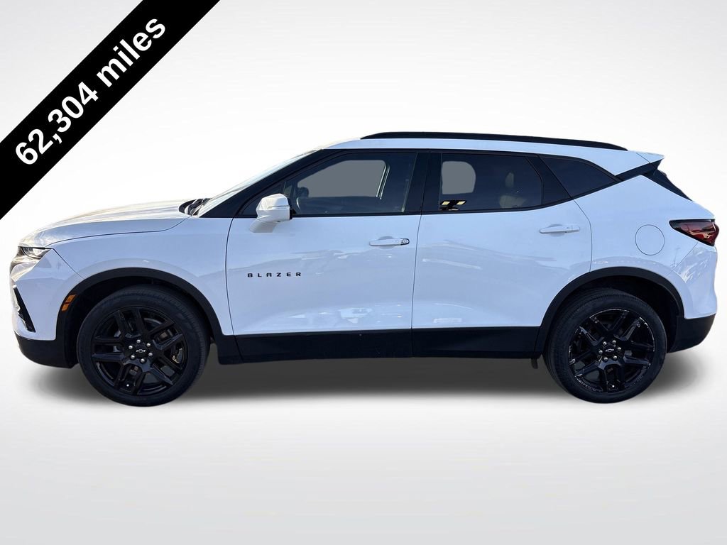 Used 2022 Chevrolet Blazer LT w/ Sound & Technology Package image 2