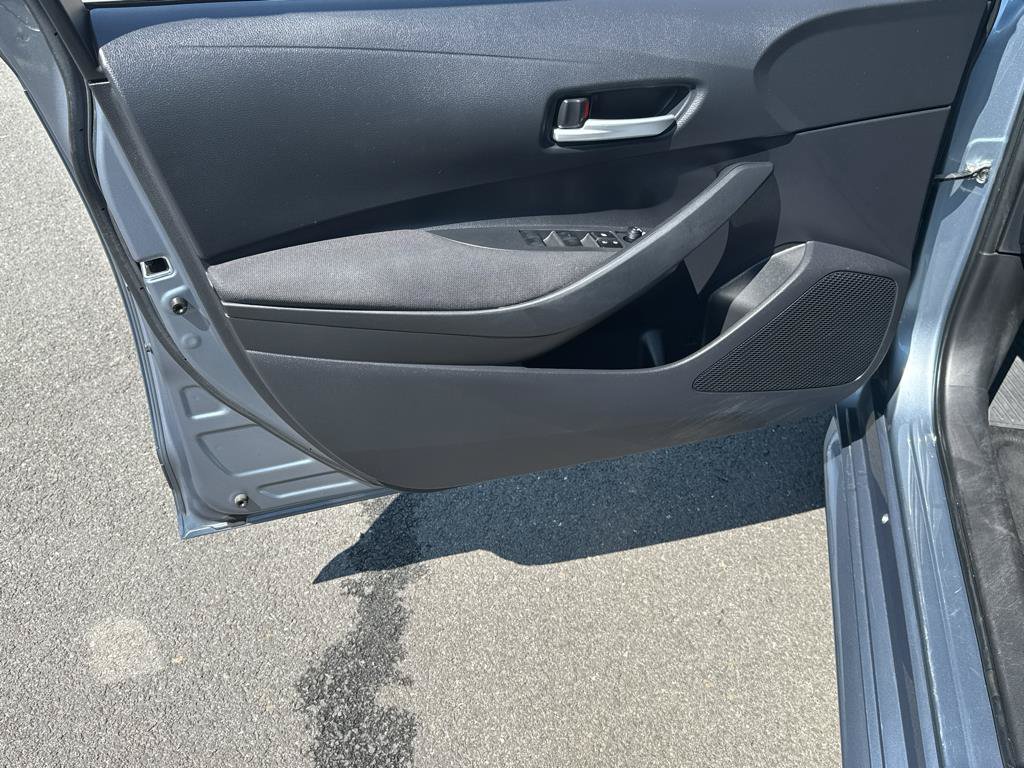 Used 2021 Toyota Corolla LE w/ Carpet Mat Package (TMS) FWD image 21