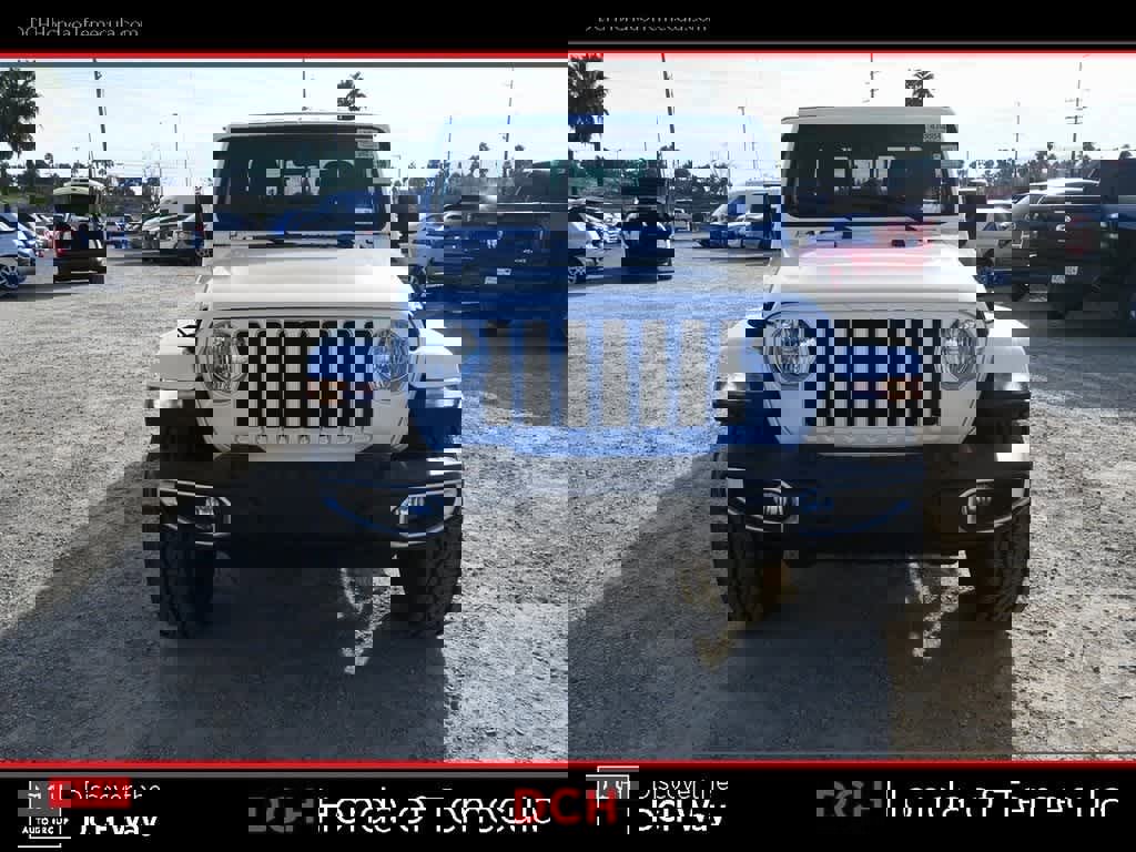 Used 2023 Jeep Gladiator Overland image 2