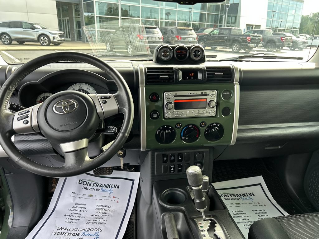 Used 2012 Toyota FJ Cruiser 4WD w/ Upgrade Pkg image 15