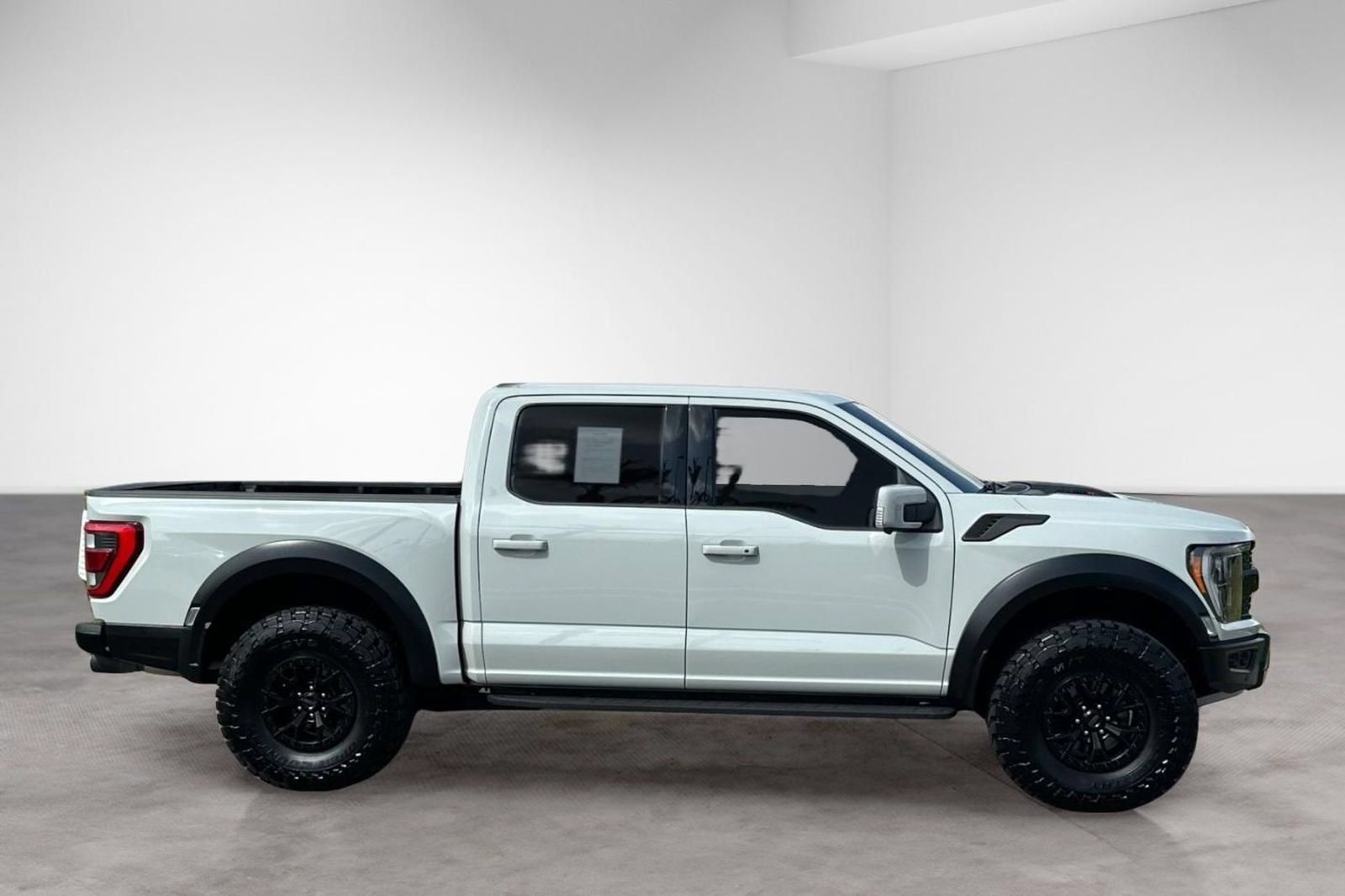 Used 2023 Ford F150 Raptor w/ Equipment Group 802A Raptor R AWD/4WD image 7