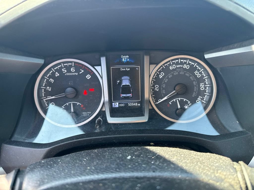 Used 2022 Toyota Tacoma SR5 RWD image 14