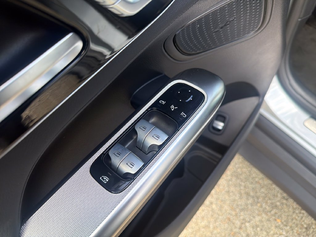 New 2027 Mercedes-Benz GLC 300 4MATIC image 11
