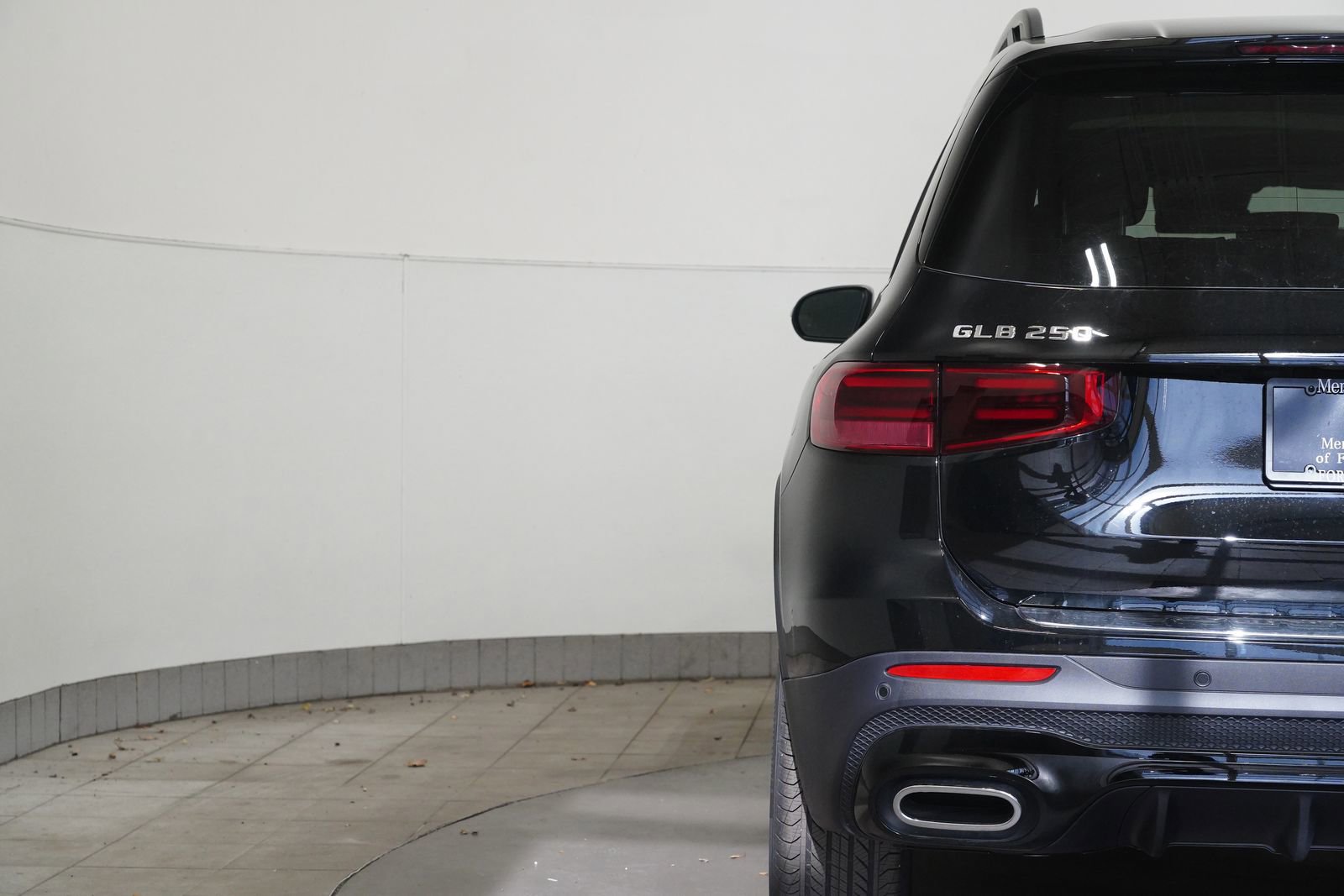 New 2026 Mercedes-Benz GLB 250 4MATIC image 14