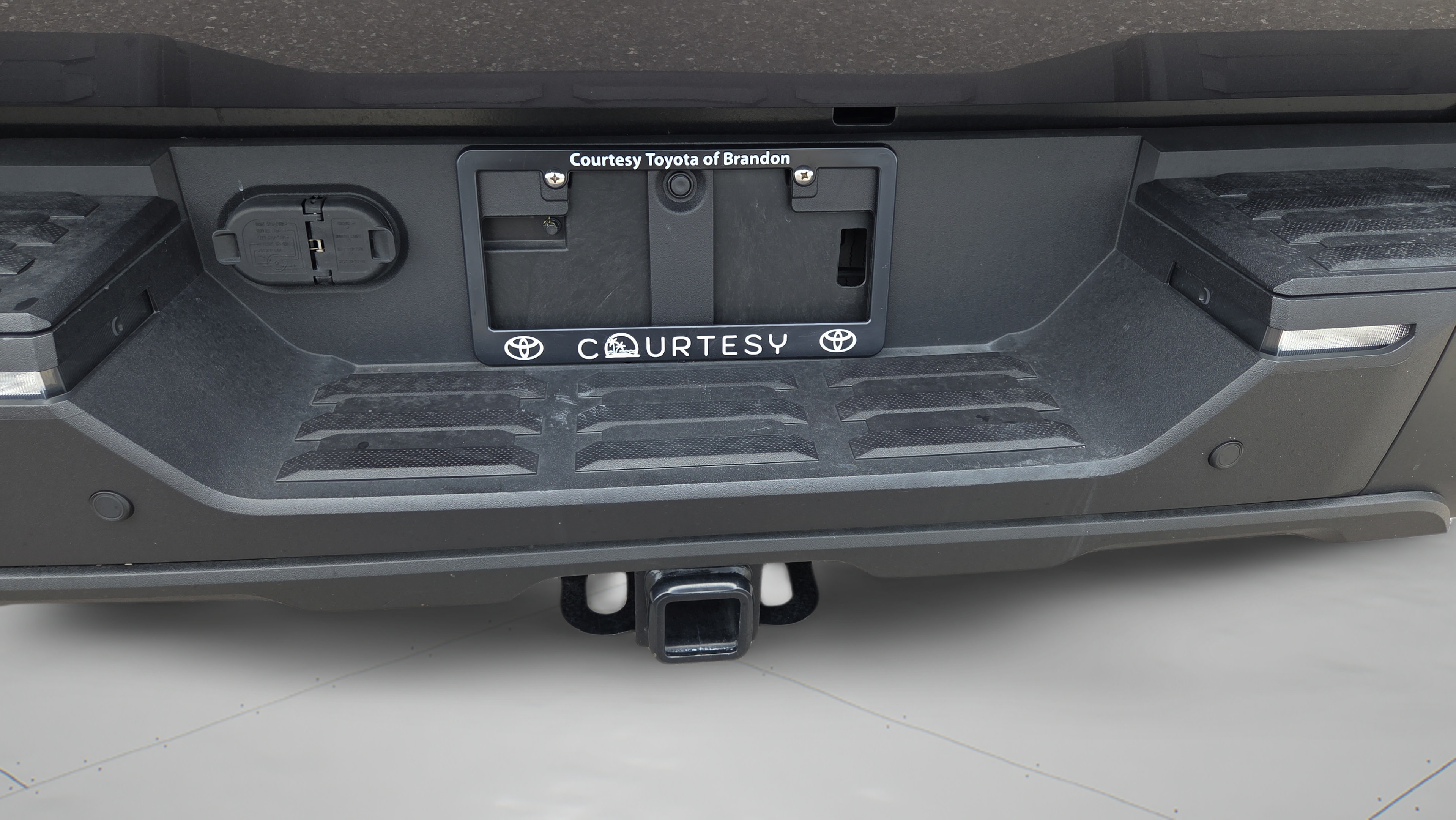 Certified 2025 Toyota Tundra SR5 w/ SR5 Convenience Package AWD/4WD image 30