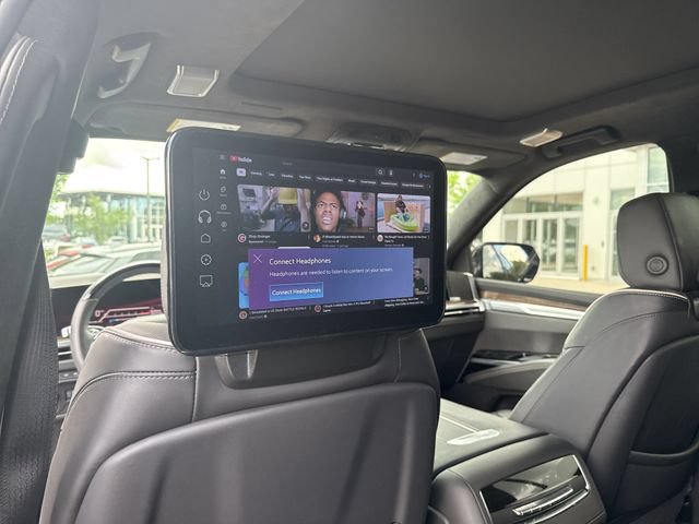Used 2025 Cadillac Escalade Sport Platinum w/ LPO, Floor Liner Package AWD/4WD image 13