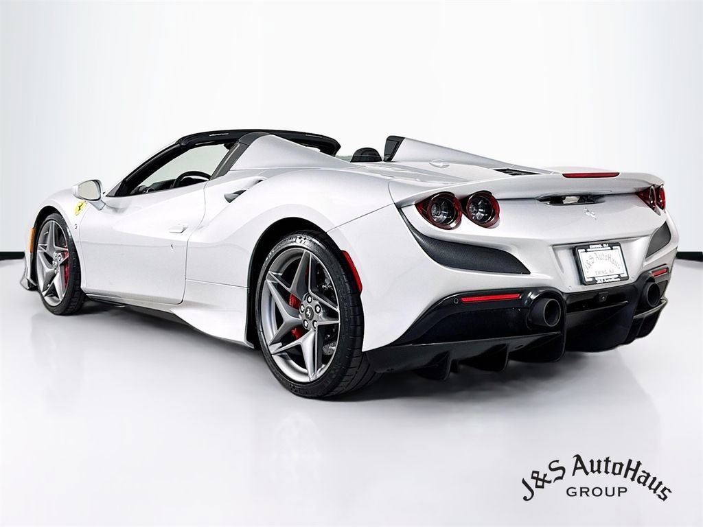 Used 2021 Ferrari F8 Tributo RWD image 5