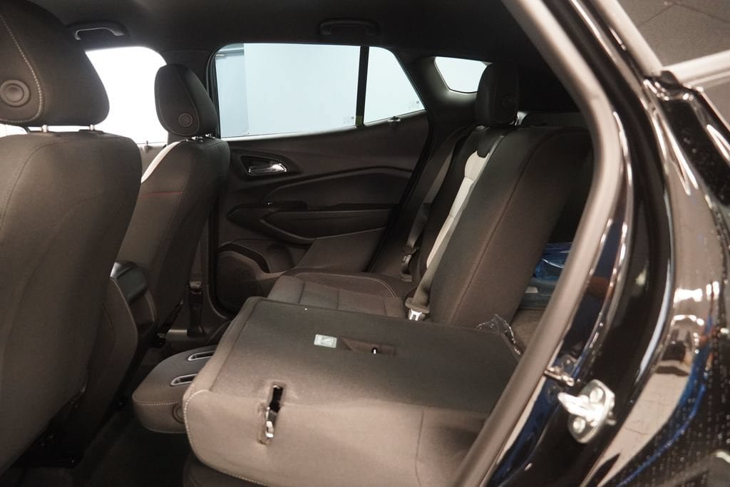 New 2026 Chevrolet Trax RS w/ Driver Confidence Package FWD image 25
