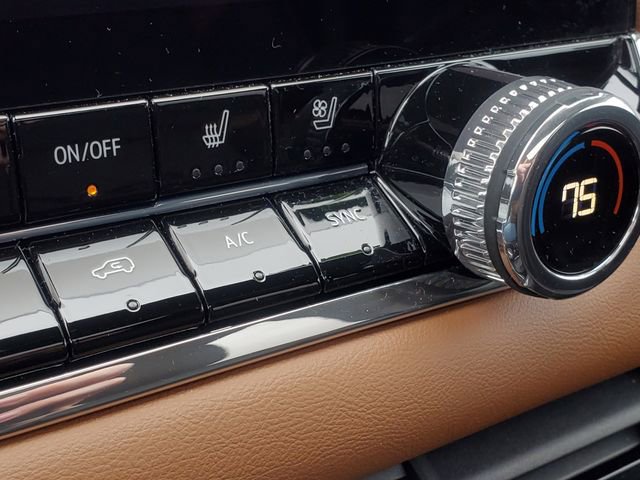 Used 2024 GMC Canyon AT4 w/ AT4 Premium Package image 23