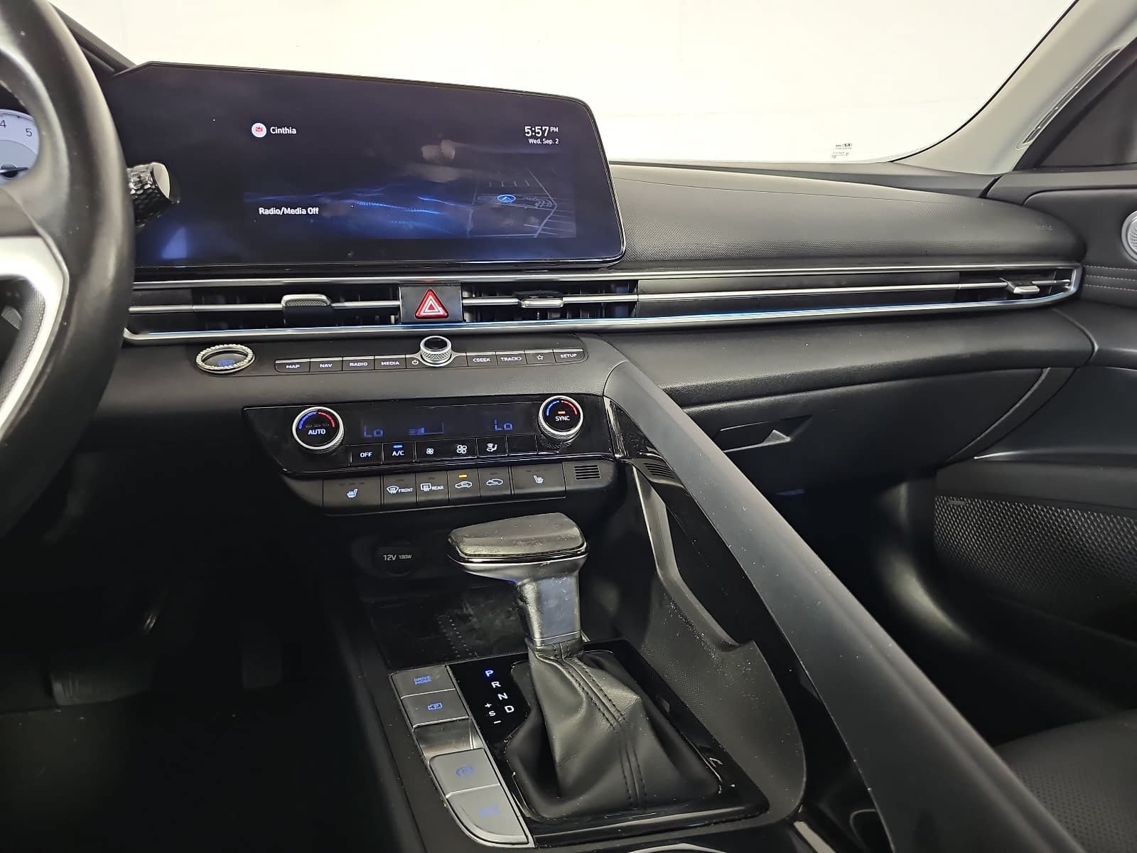 Used 2022 Hyundai Elantra Limited w/ Cargo Package FWD image 19