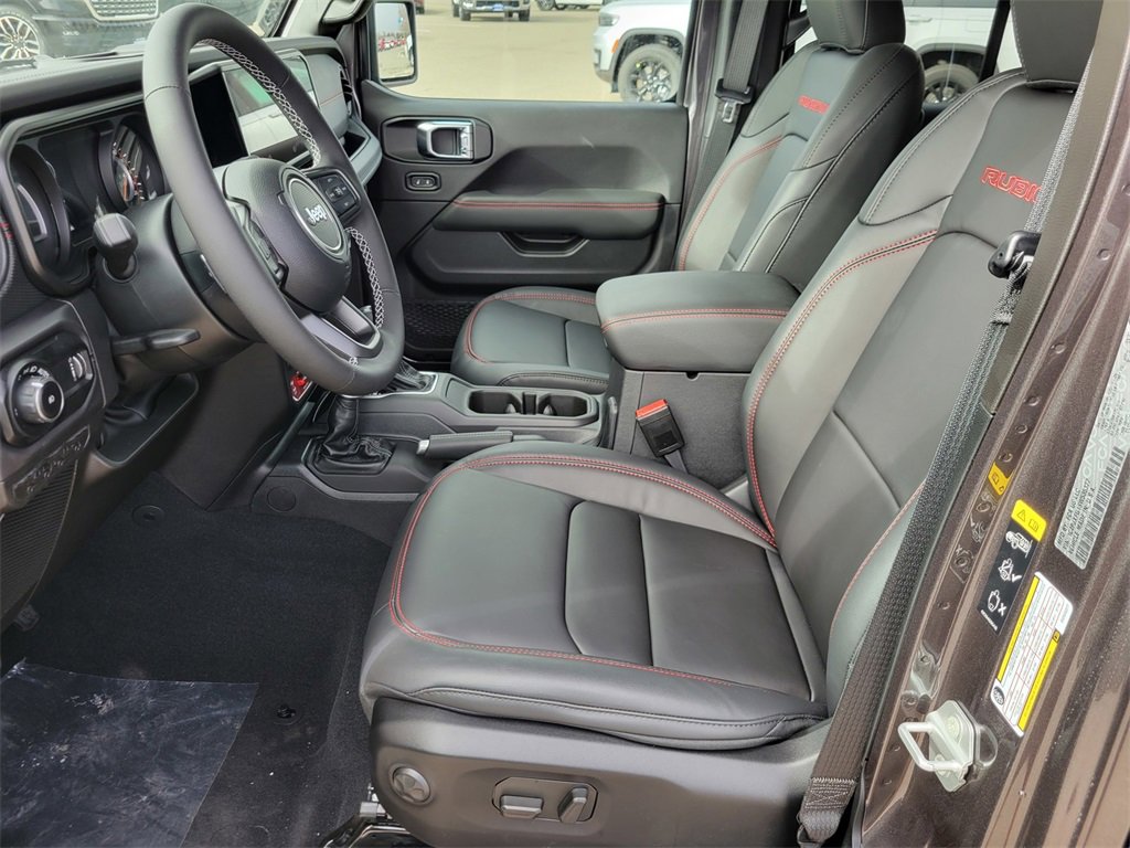 New 2025 Jeep Wrangler Unlimited Rubicon image 6