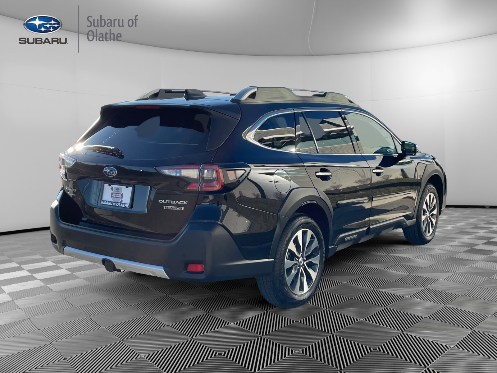 Used 2025 Subaru Outback Touring image 11