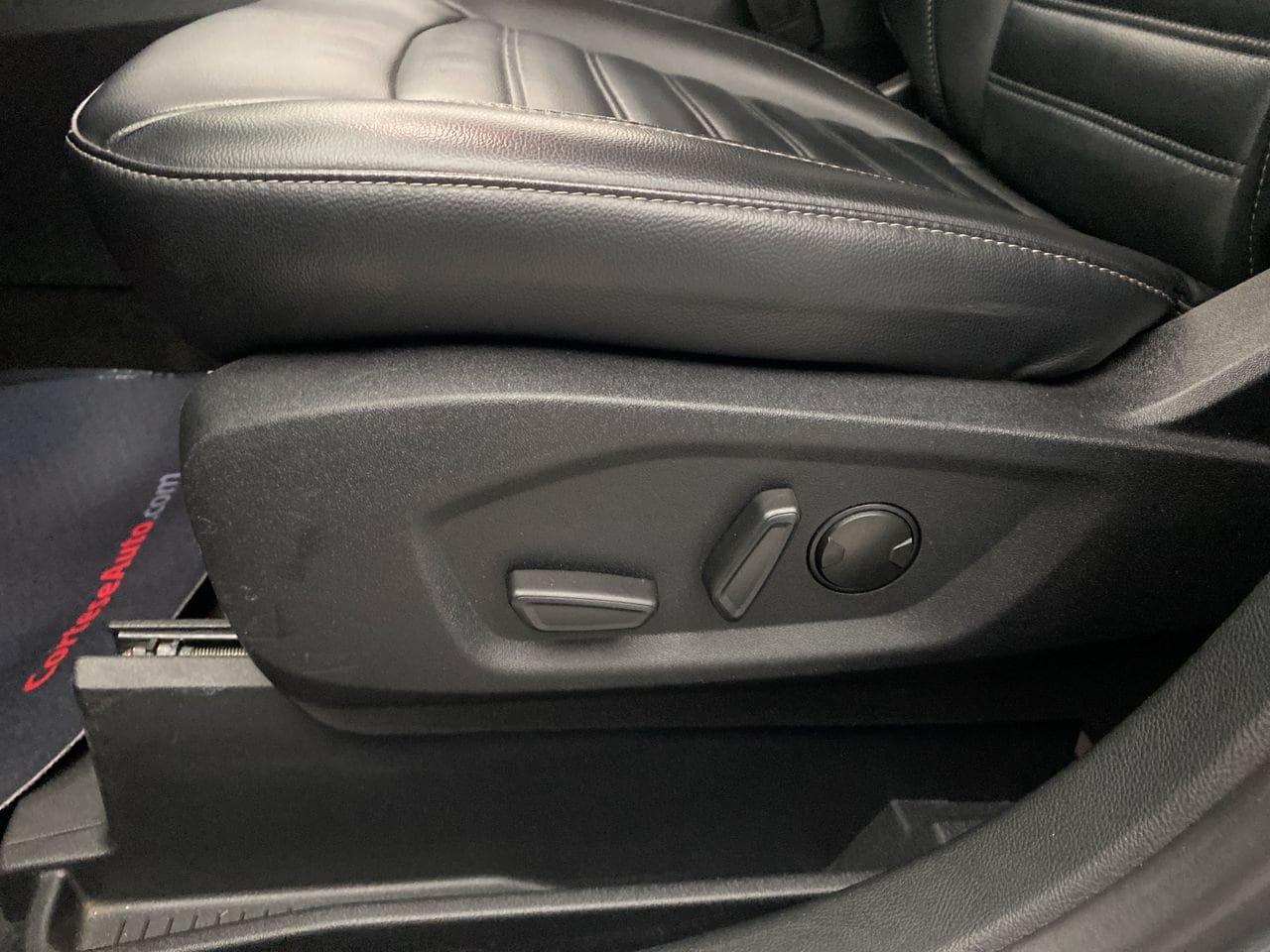 Used 2024 Ford Edge SEL AWD/4WD image 13