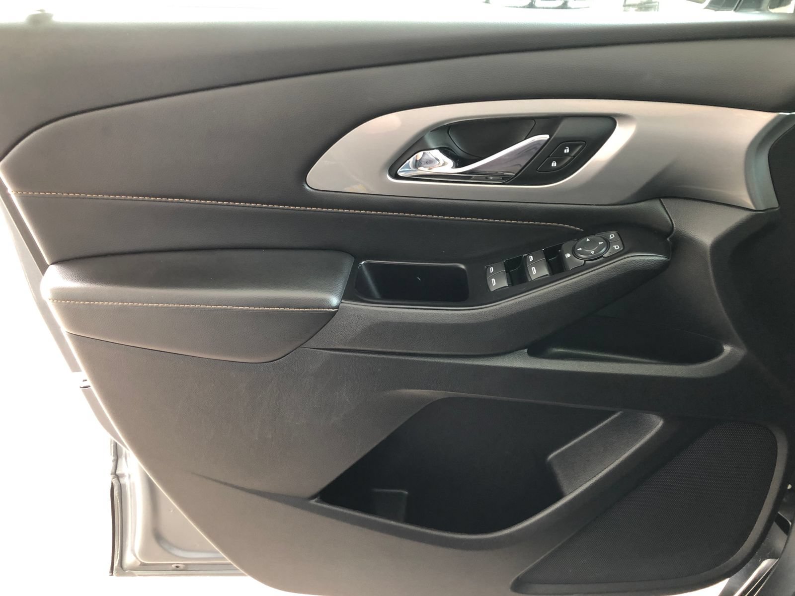 Used 2018 Chevrolet Traverse LS FWD image 35