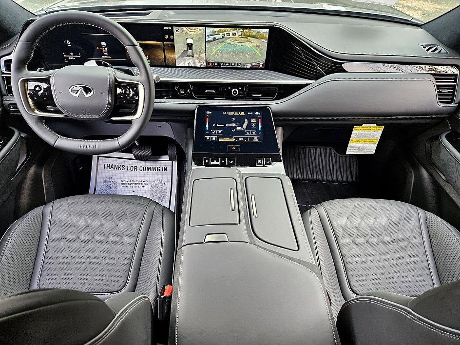 New 2026 INFINITI QX80 Autograph w/ Premium Cargo Package image 10
