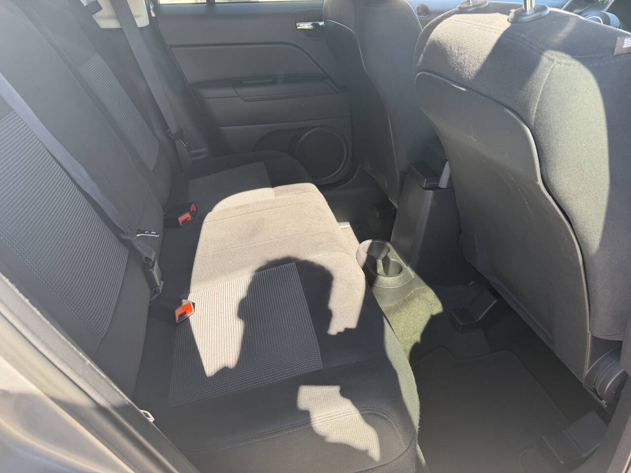 Used 2016 Jeep Patriot Latitude AWD/4WD image 19