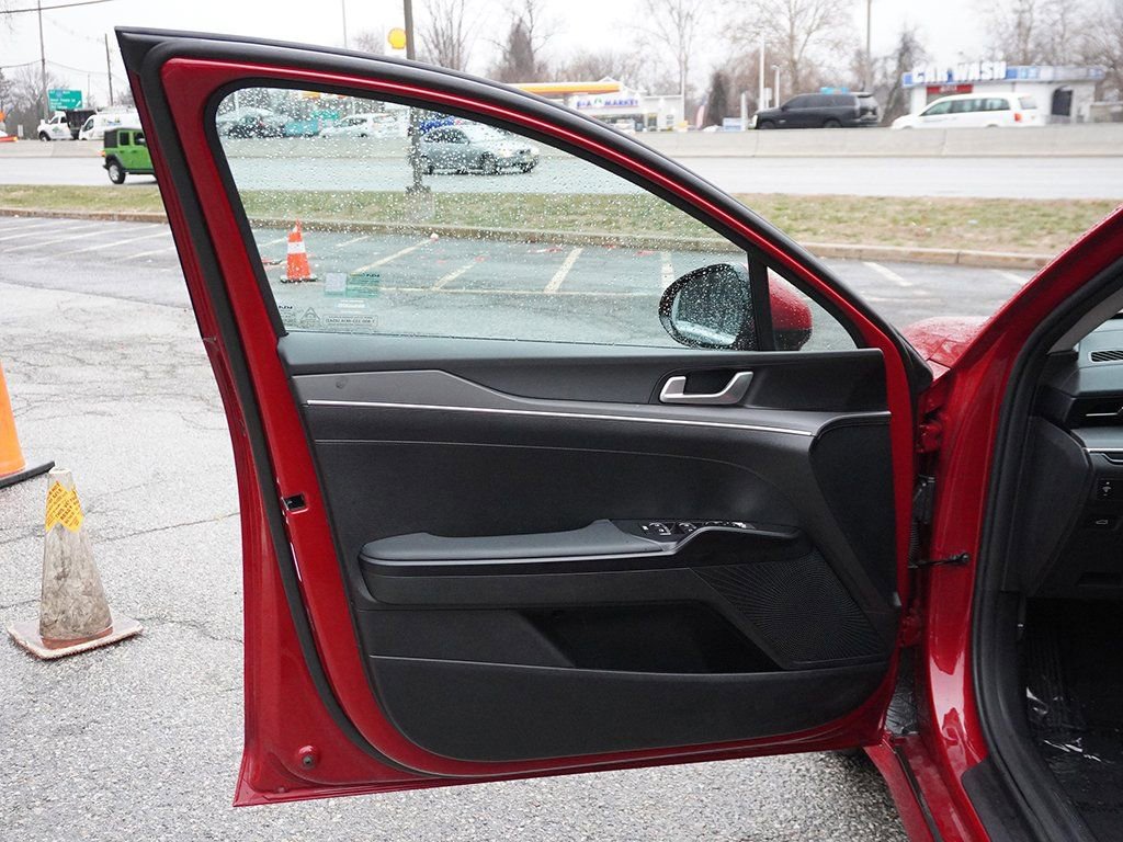 Used 2025 Kia K5 LXS image 21