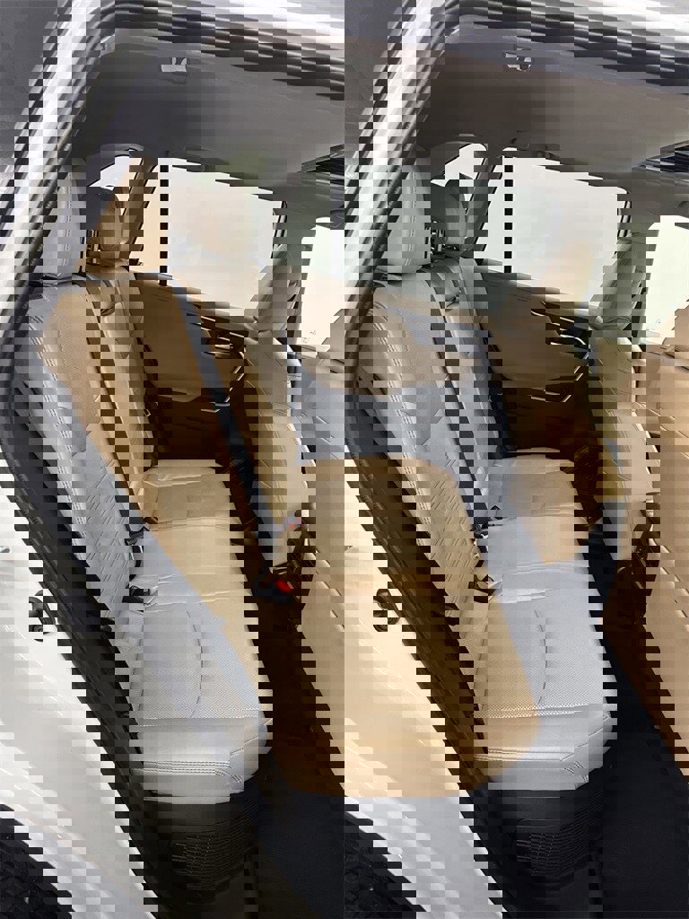 Used 2019 Toyota RAV4 Limited image 34