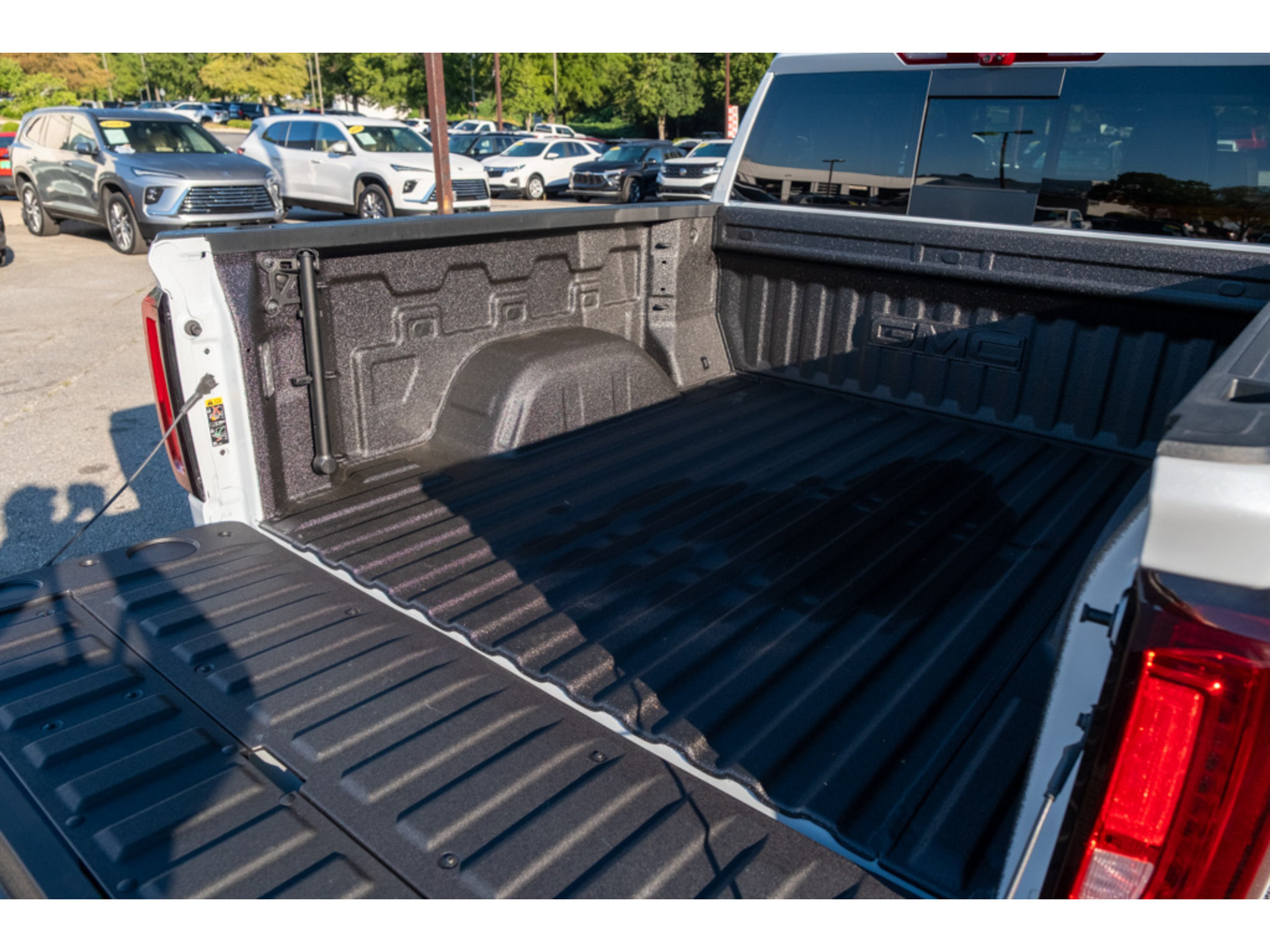 New 2026 GMC Sierra 1500 Denali w/ Technology Package AWD/4WD image 34