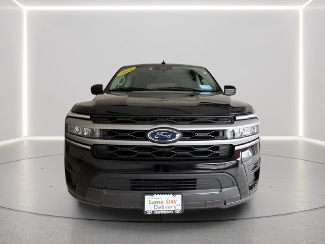Used 2024 Ford Expedition XLT AWD/4WD image 4