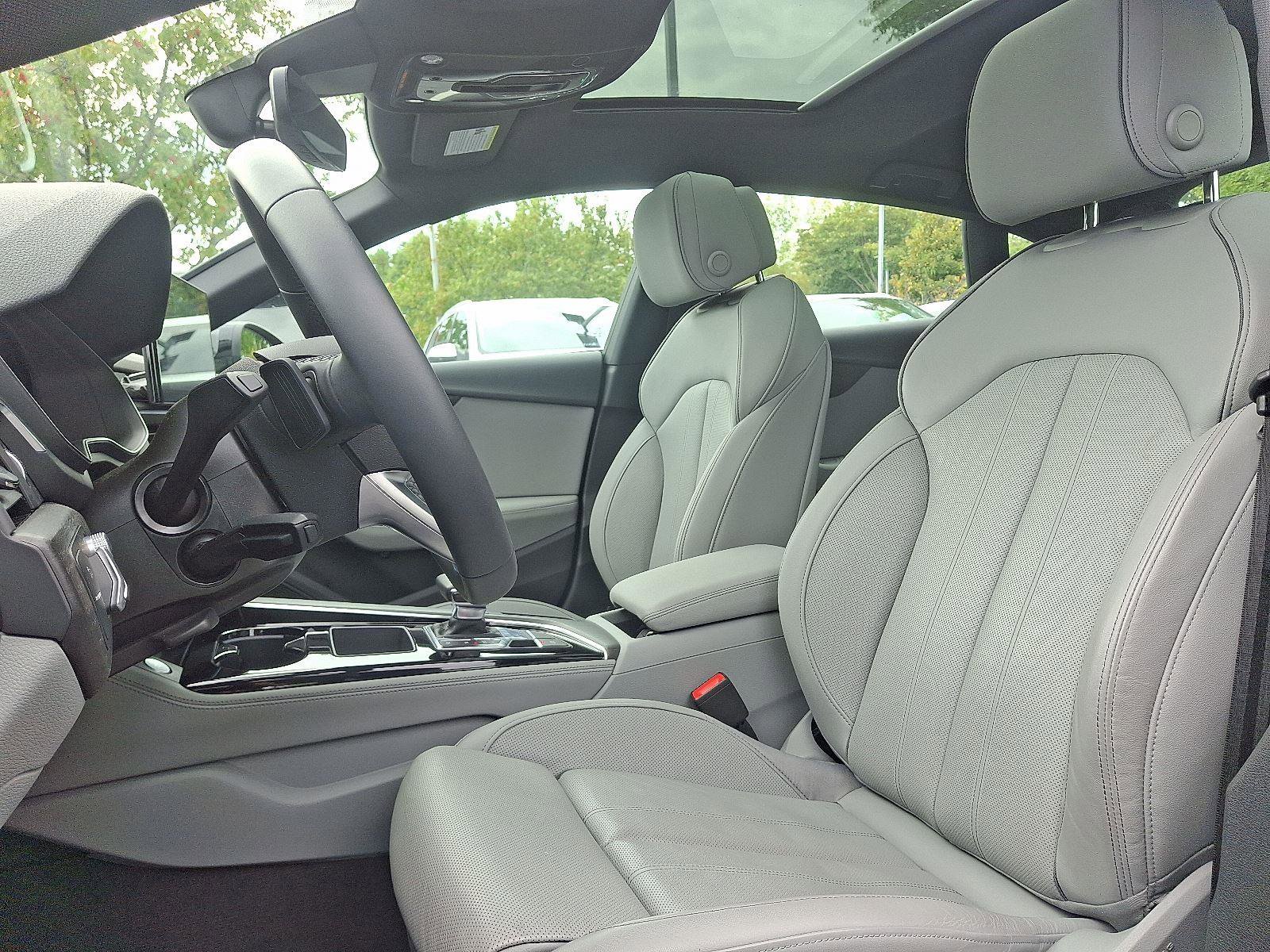 Used 2025 Audi A5 2.0T Prestige image 13