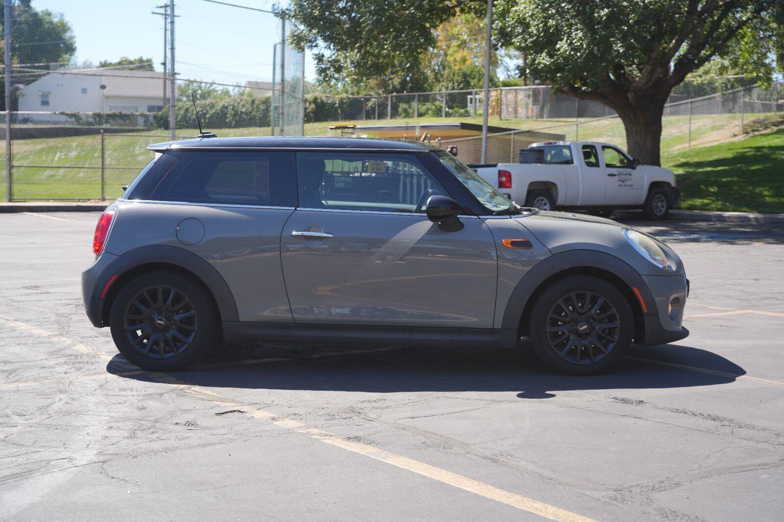 Used 2017 MINI Cooper 2-Door Hardtop FWD image 6