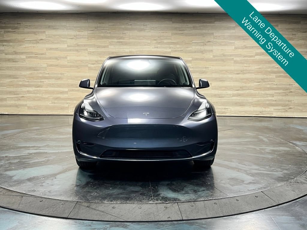Used 2023 Tesla Model Y 2WD image 9