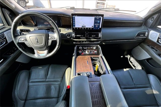 Used 2023 Lincoln Navigator L Black Label image 15