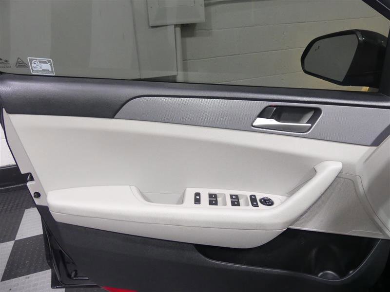 Used 2018 Hyundai Sonata SE image 18