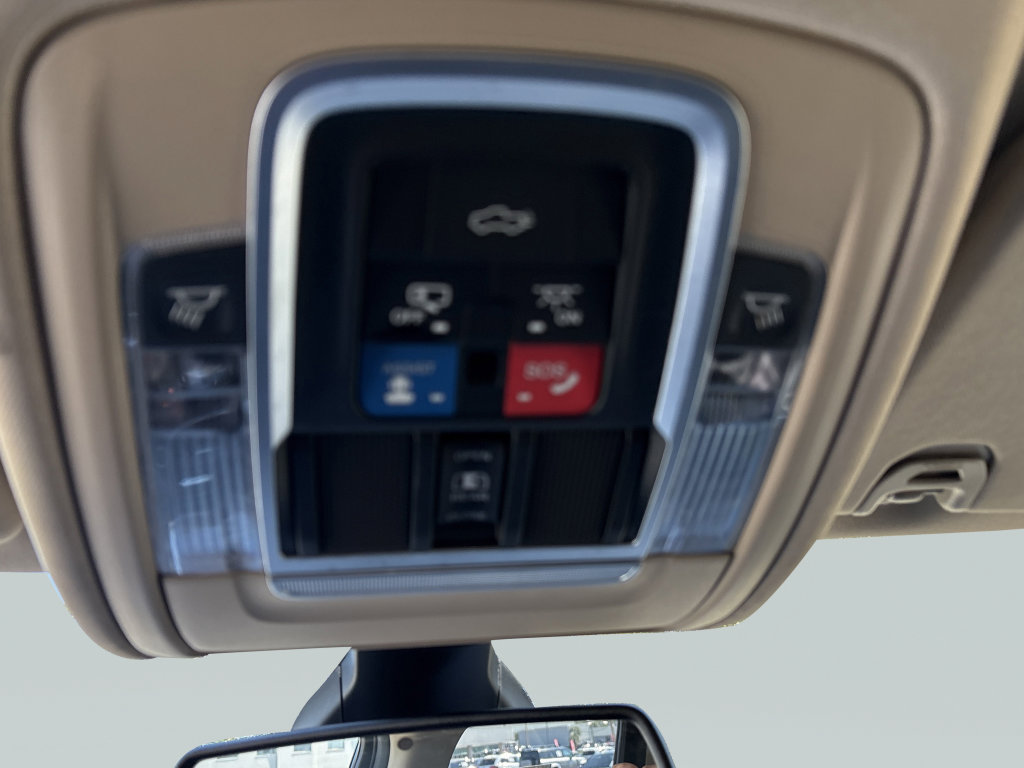 Used 2019 RAM 1500 Laramie AWD/4WD image 28