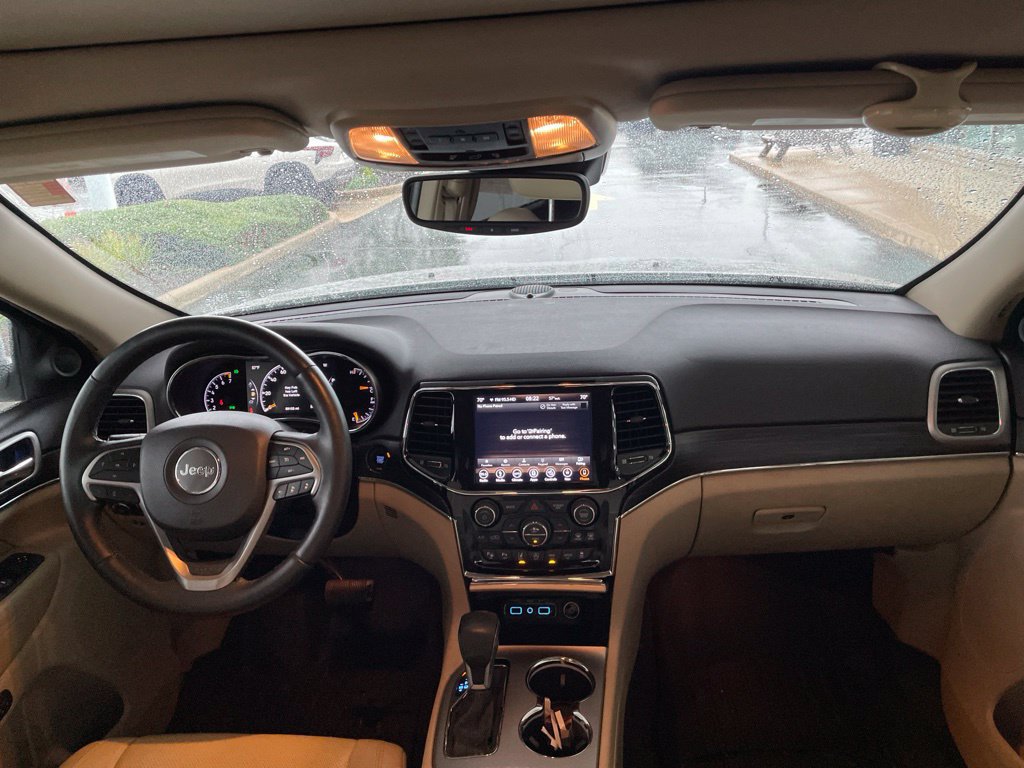 Used 2019 Jeep Grand Cherokee Limited w/ Luxury Group II AWD/4WD image 16
