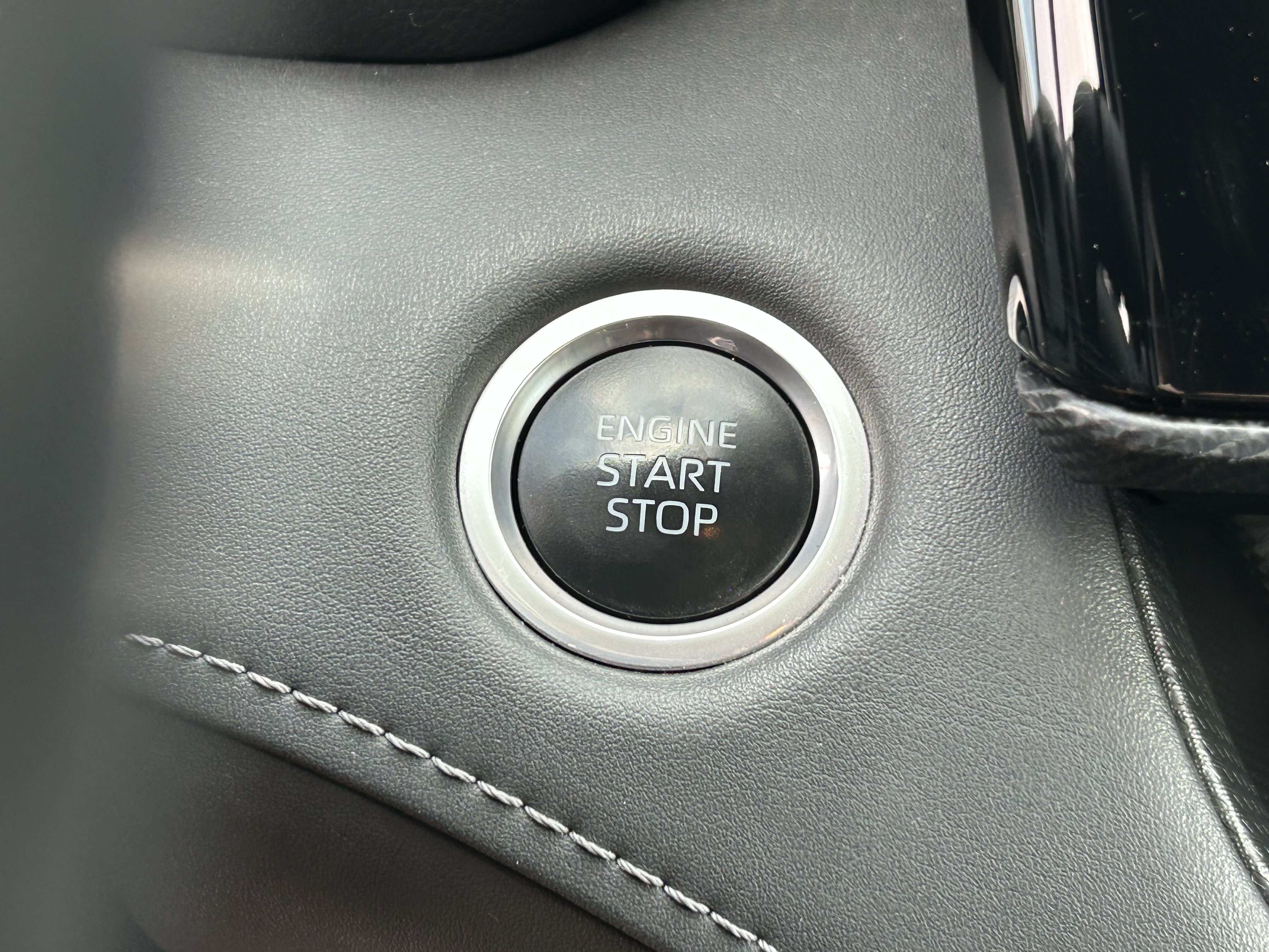 Used 2024 Toyota Highlander XSE AWD/4WD image 27