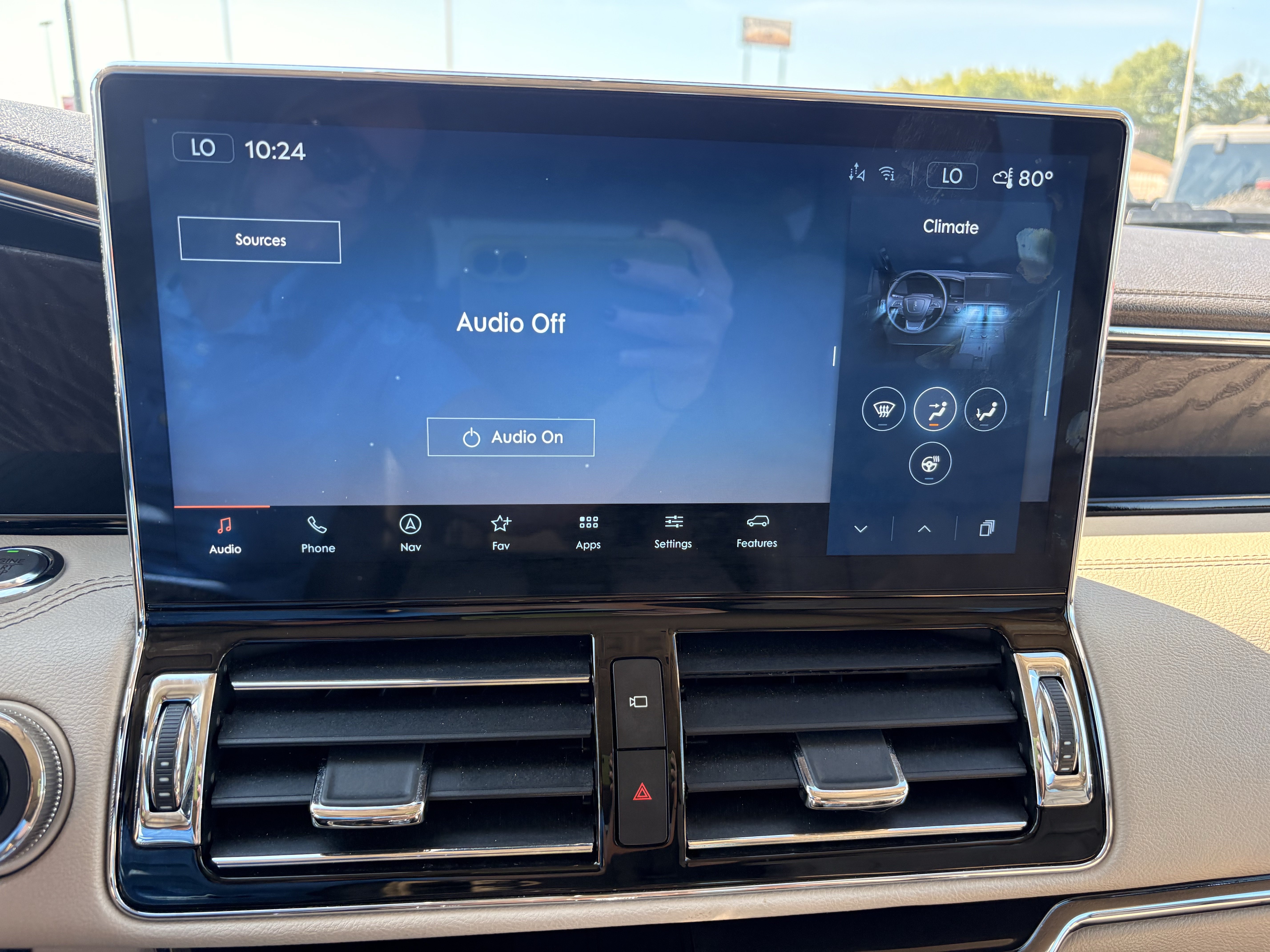 Used 2023 Lincoln Navigator Reserve AWD/4WD image 17
