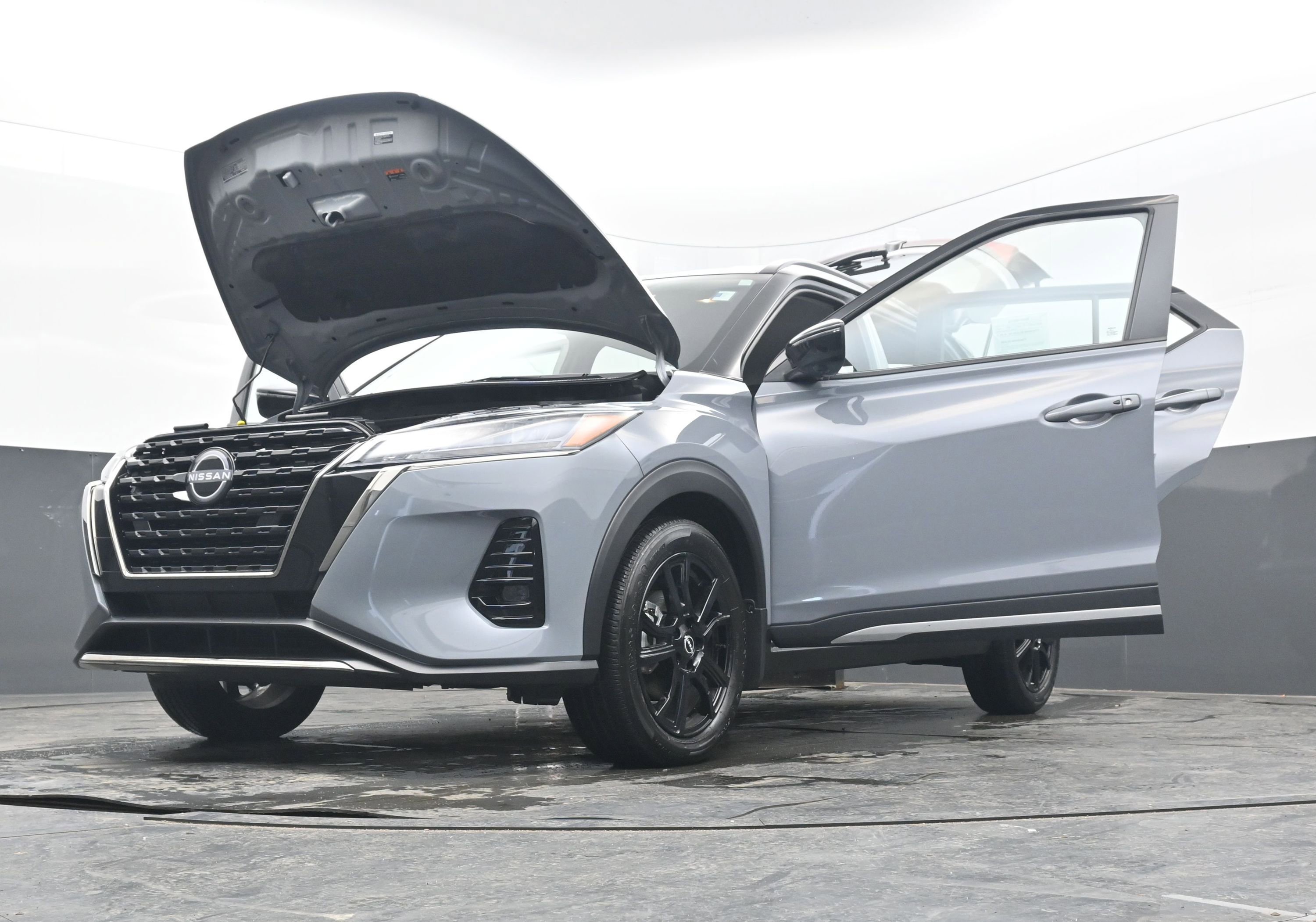 Certified 2024 Nissan Kicks SR w/ SR Premium Package image 39