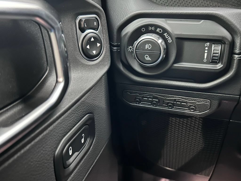 New 2026 Jeep Gladiator Rubicon AWD/4WD image 19